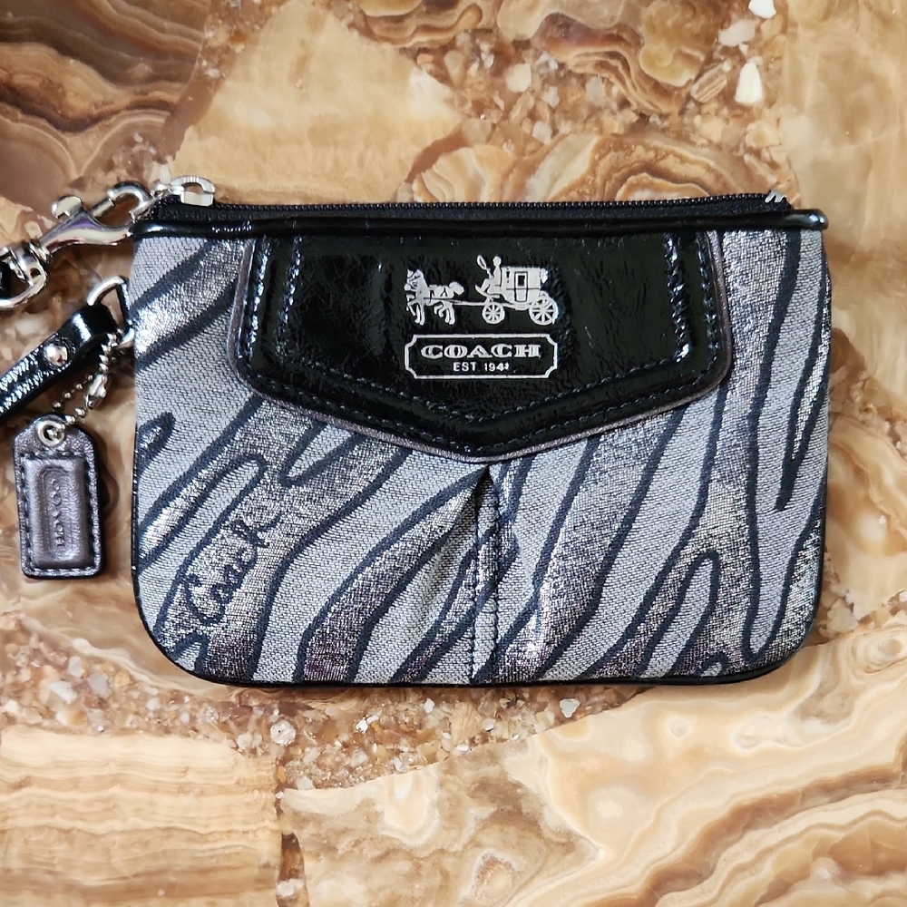 Coach 1941 NWOT  Black and Silver Zebra Print Wristlet With Hang Tag